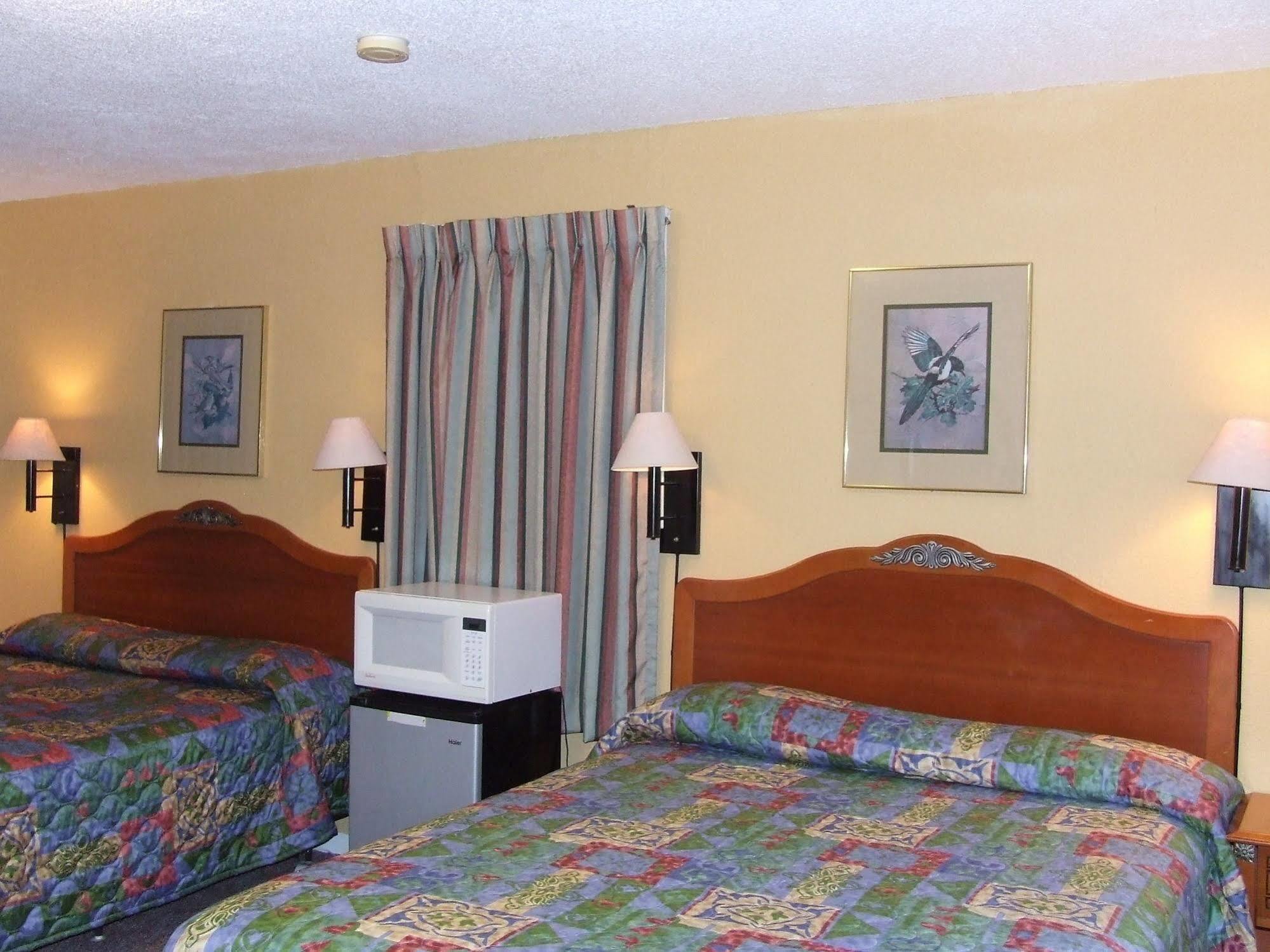 Best Budget Inn Картаж Экстерьер фото